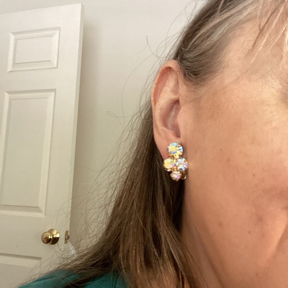 Sold in Bundle Vintage AB clip on earrings EUC 1” - Picture 10 of 12